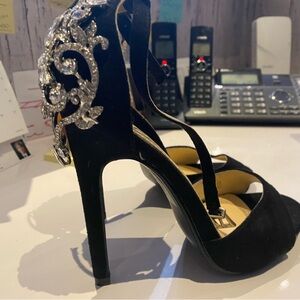 Size 37 worn once indoors new beautiful for prom wedding or graduation
